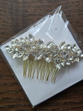 Allure Bridals Gold and Clear Crystal Floral Hair Comb